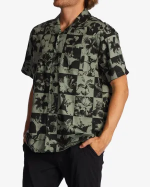 Billabong Sundays Vacay Short Sleeve Shirt