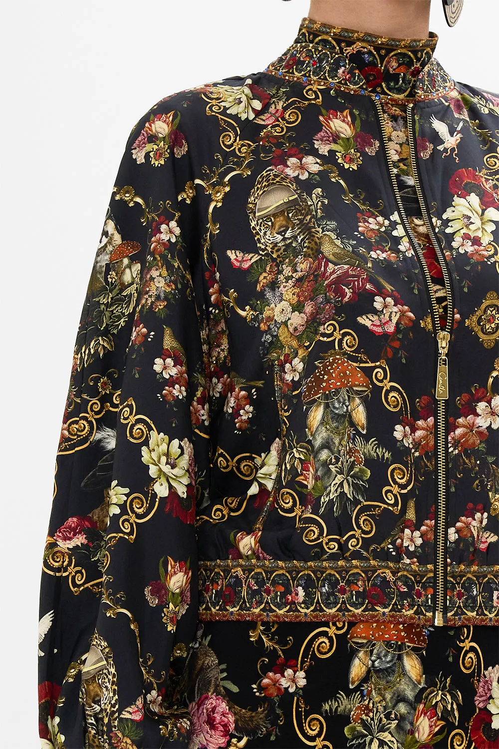 BLOUSON SLEEVE BOMBER TOLD IN THE TAPESTRY