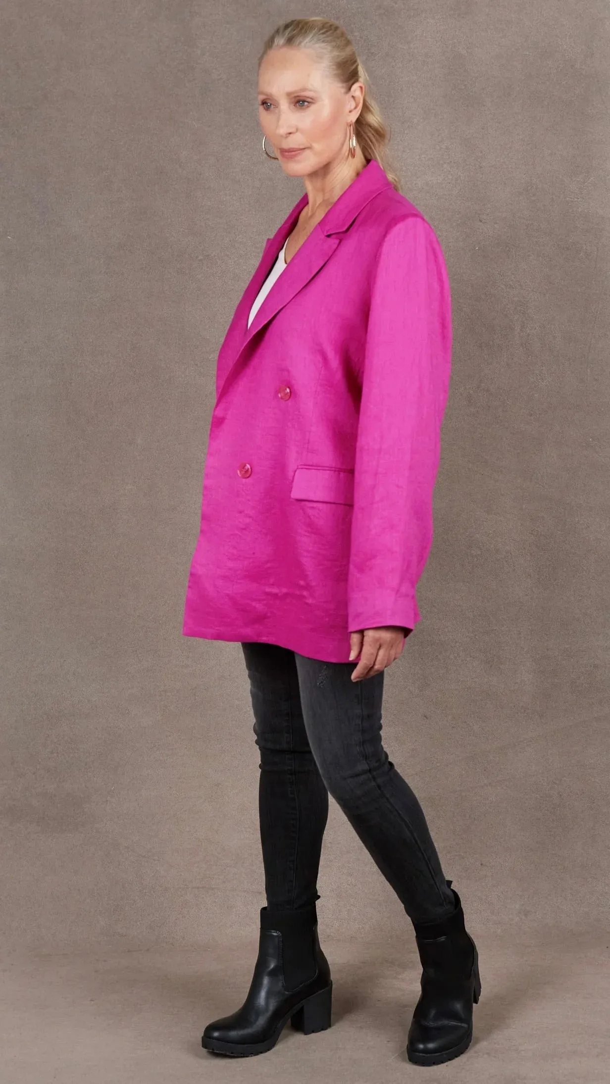 Nama Blazer Magenta